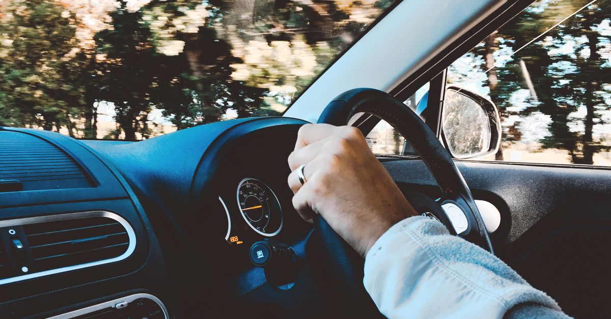 How to Check the Accreditation of Driving Instructors