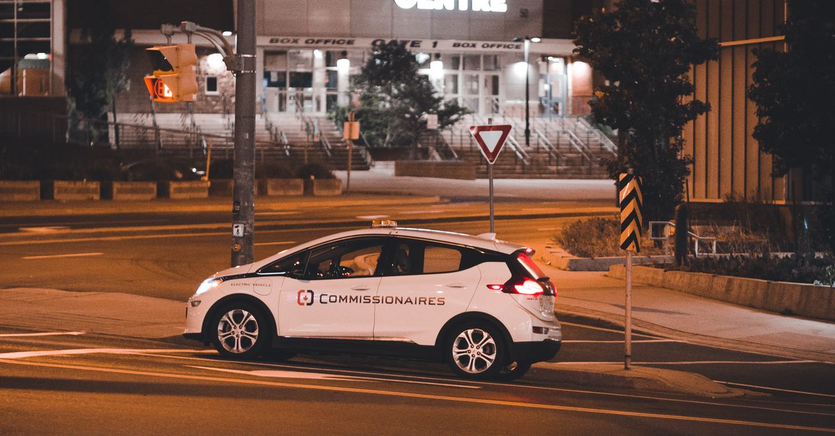 Navigating Last-Minute Changes to Your Driving Lesson