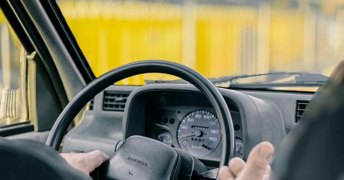 Understanding the Benefits of Choosing Experienced Driving Instructors
